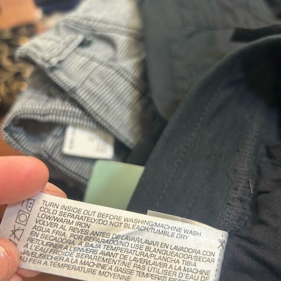 Supplies Ladies 16w  black or tan capri new - Picture 5 of 7